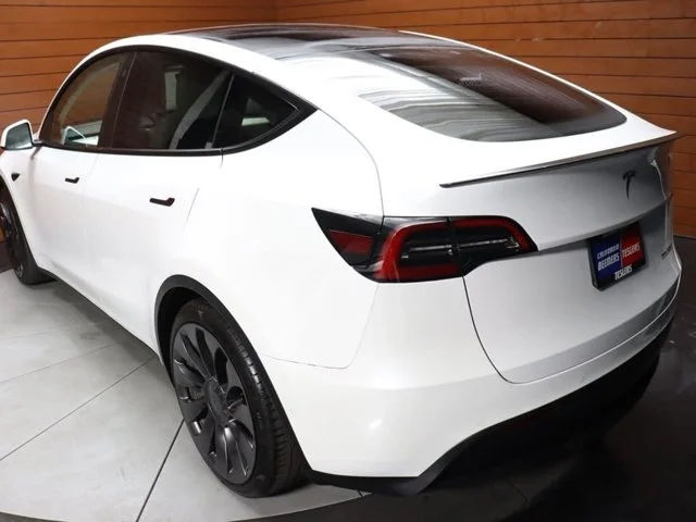 SEMINUEVOS TESLA Model Y a Estados en autogozo