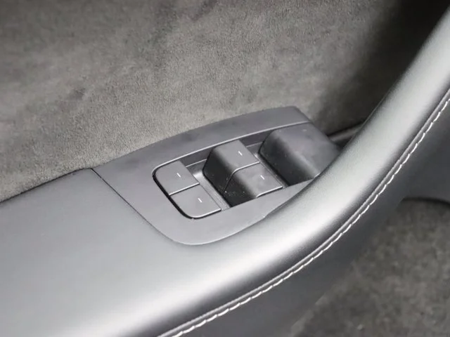 SEMINUEVOS TESLA Model Y a Estados en autogozo