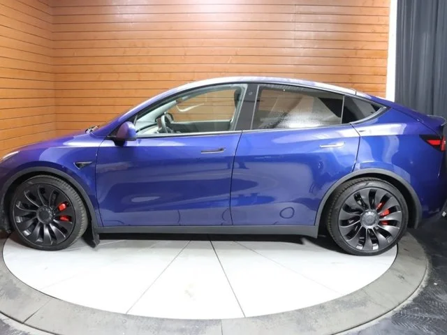 SEMINUEVOS TESLA Model Y a Estados en autogozo