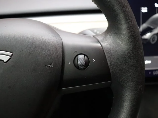 SEMINUEVOS TESLA Model Y a Estados en autogozo