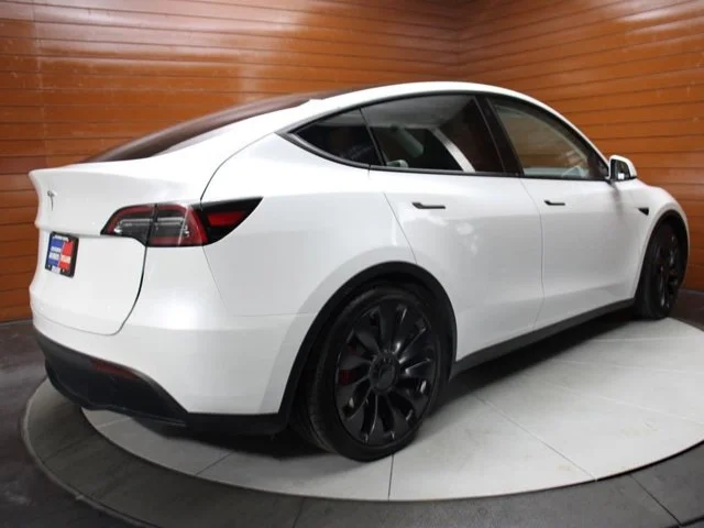 SEMINUEVOS TESLA Model Y a Estados en autogozo