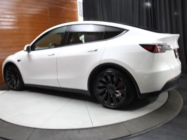 SEMINUEVOS TESLA Model Y a Estados en autogozo