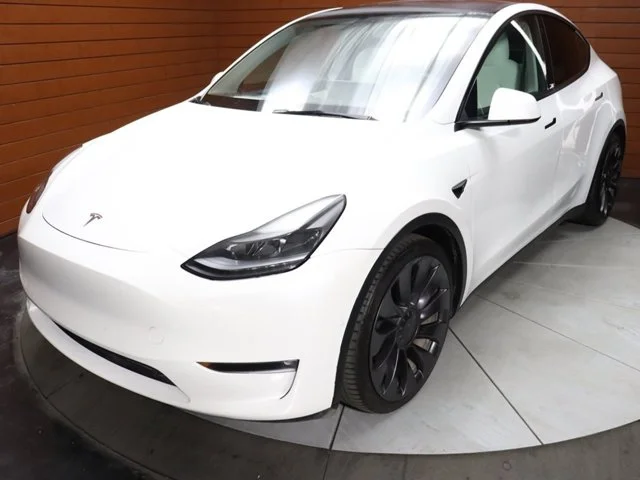 SEMINUEVOS TESLA Model Y a Estados en autogozo