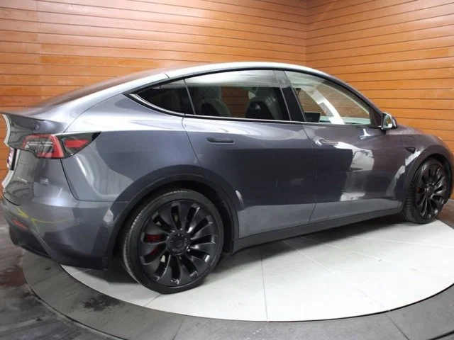 SEMINUEVOS TESLA Model Y a Estados en autogozo
