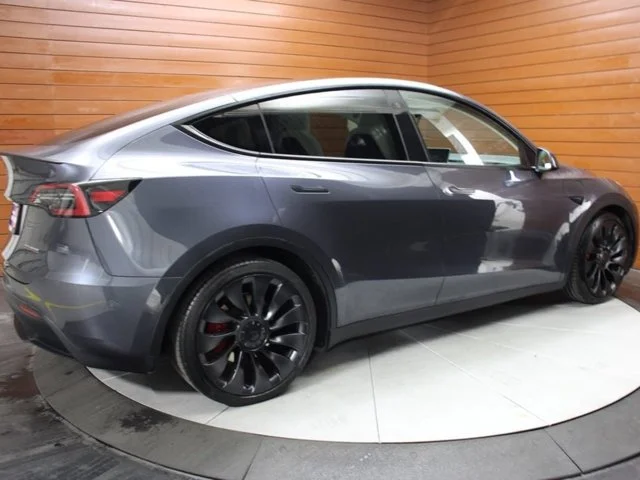 SEMINUEVOS TESLA Model Y a Estados en autogozo