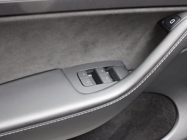 SEMINUEVOS TESLA Model Y a Estados en autogozo