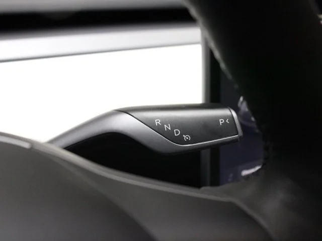 SEMINUEVOS TESLA Model Y a Estados en autogozo