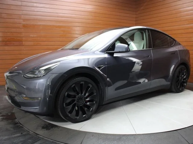 SEMINUEVOS TESLA Model Y a Estados en autogozo