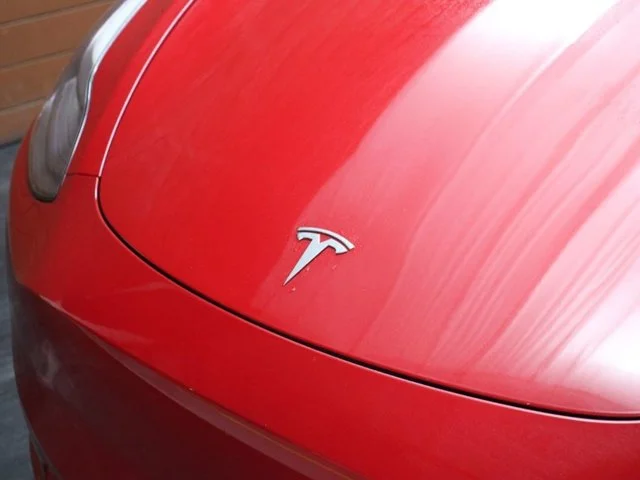 SEMINUEVOS TESLA Model Y a Estados en autogozo