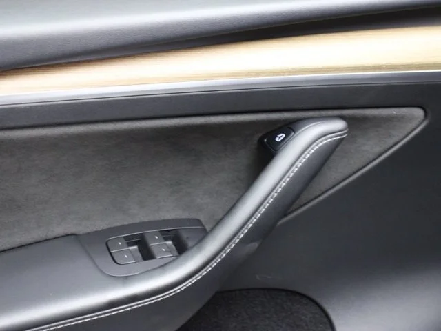 SEMINUEVOS TESLA Model Y a Estados en autogozo