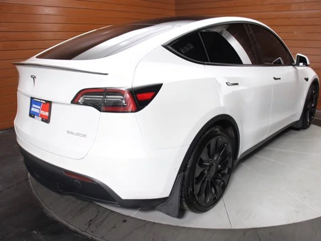 SEMINUEVOS TESLA Model Y a Estados en autogozo