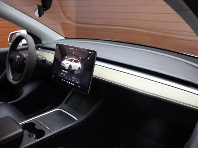 SEMINUEVOS TESLA Model Y a Estados en autogozo