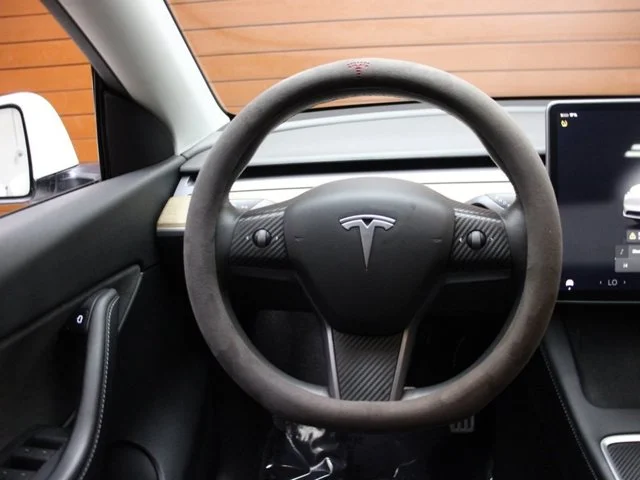 SEMINUEVOS TESLA Model Y a Estados en autogozo
