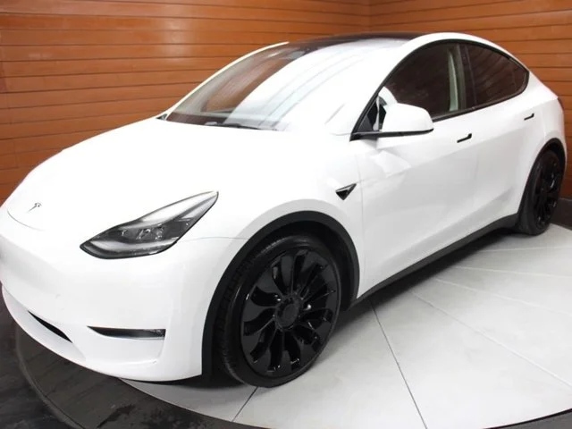 SEMINUEVOS TESLA Model Y a Estados en autogozo