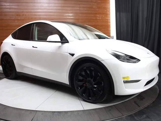 SEMINUEVOS TESLA Model Y a Estados en autogozo