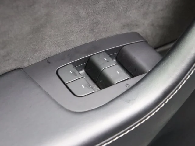 SEMINUEVOS TESLA Model Y a Estados en autogozo