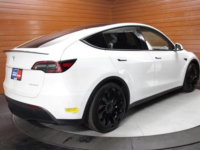 SEMINUEVOS TESLA Model Y a Estados en autogozo