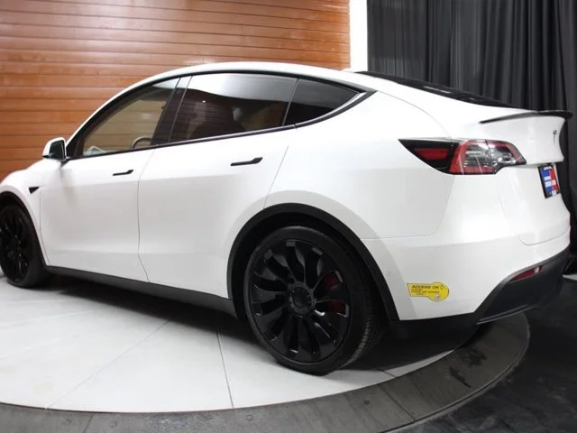 SEMINUEVOS TESLA Model Y a Estados en autogozo