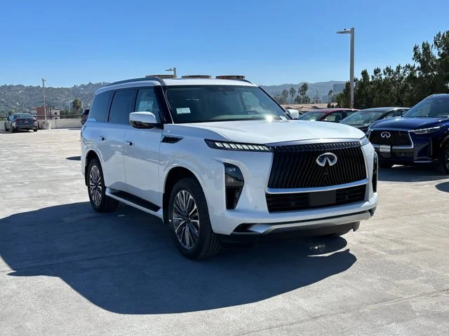 Nuevos INFINITI QX80 à Estados chez autogozo