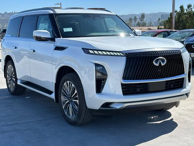 Nuevos INFINITI QX80 à Estados chez autogozo