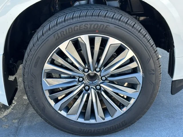 Nuevos INFINITI QX80 à Estados chez autogozo