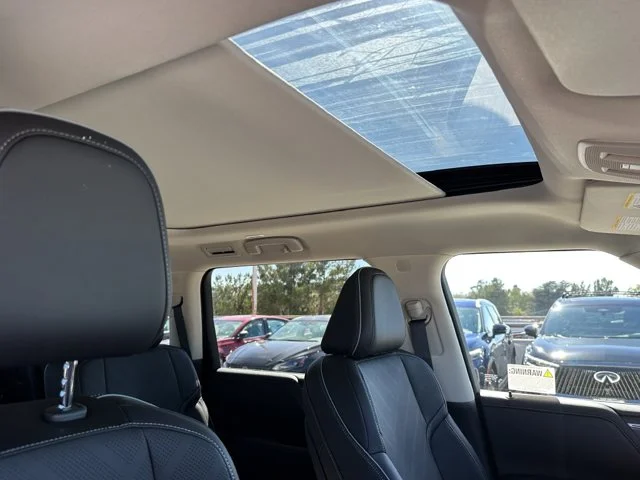 Nuevos INFINITI QX80 à Estados chez autogozo