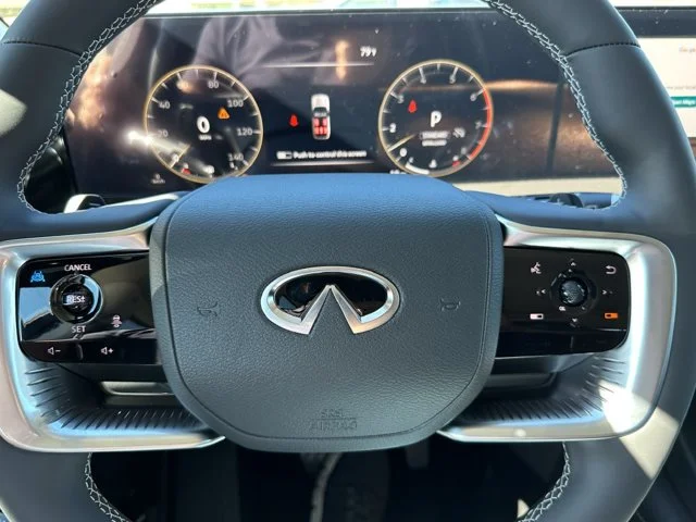 Nuevos INFINITI QX80 à Estados chez autogozo