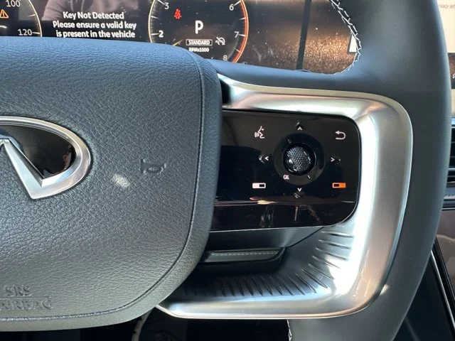 Nuevos INFINITI QX80 à Estados chez autogozo