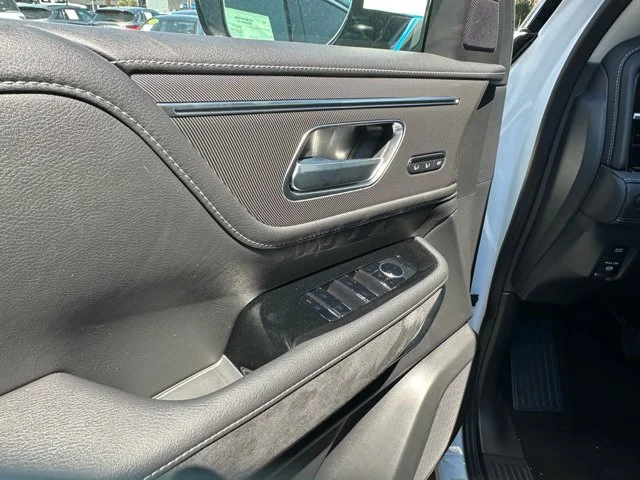 Nuevos INFINITI QX80 à Estados chez autogozo