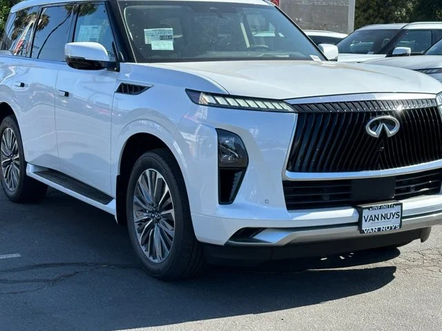 Nuevos INFINITI QX80 à Estados chez autogozo