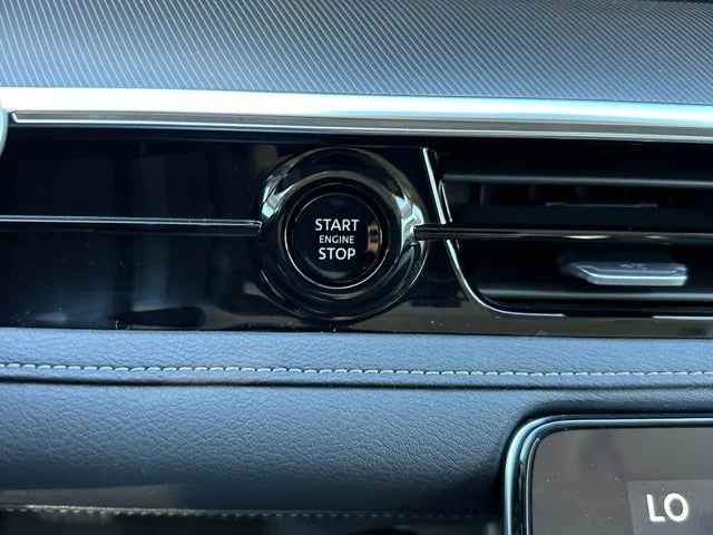 Nuevos INFINITI QX80 à Estados chez autogozo