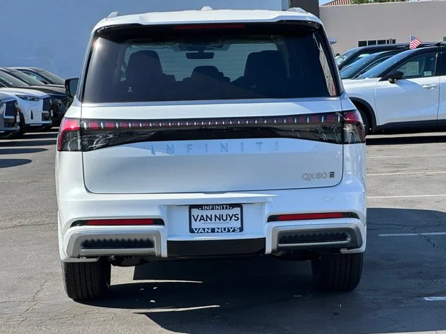 Nuevos INFINITI QX80 à Estados chez autogozo