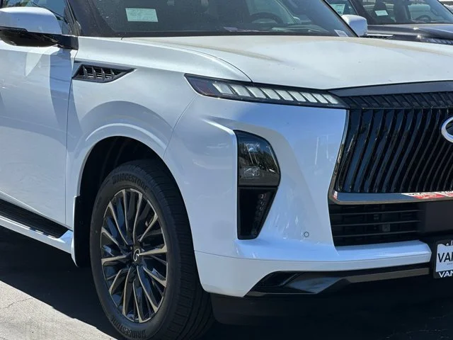 Nuevos INFINITI QX80 à Estados chez autogozo