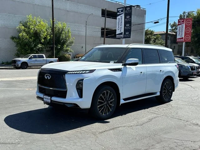 Nuevos INFINITI QX80 à Estados chez autogozo