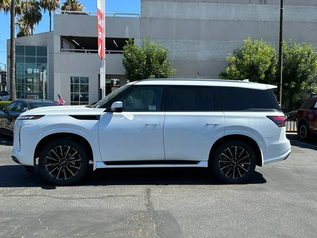 Nuevos INFINITI QX80 à Estados chez autogozo