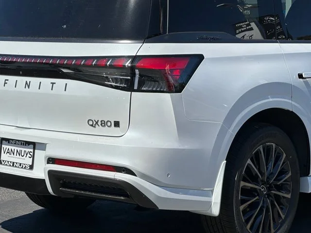 Nuevos INFINITI QX80 à Estados chez autogozo