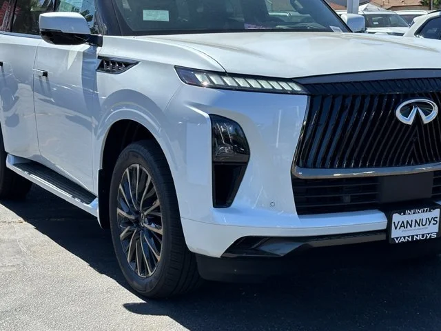 Nuevos INFINITI QX80 à Estados chez autogozo