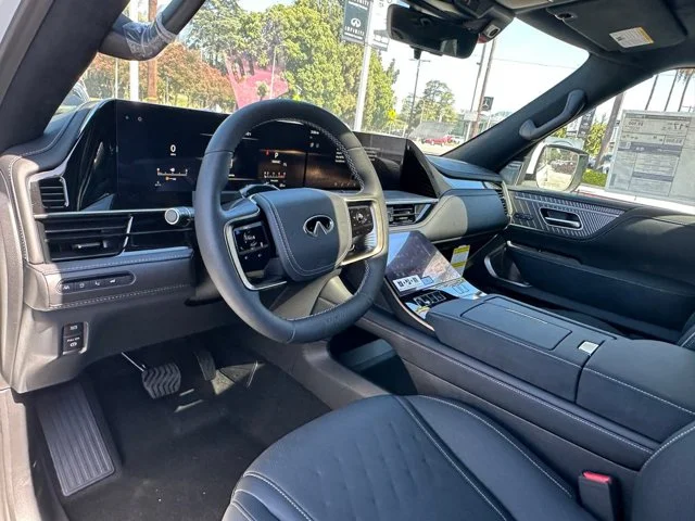 Nuevos INFINITI QX80 à Estados chez autogozo
