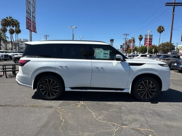Nuevos INFINITI QX80 à Estados chez autogozo