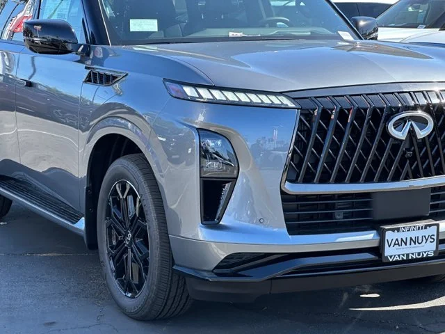 Nuevos INFINITI QX80 à Estados chez autogozo
