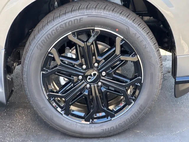 Nuevos INFINITI QX80 à Estados chez autogozo
