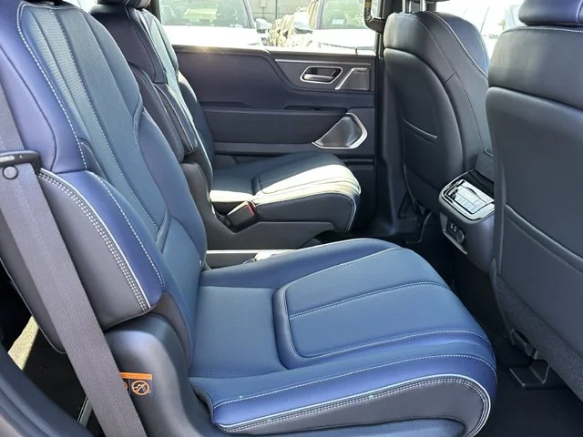 Nuevos INFINITI QX80 à Estados chez autogozo