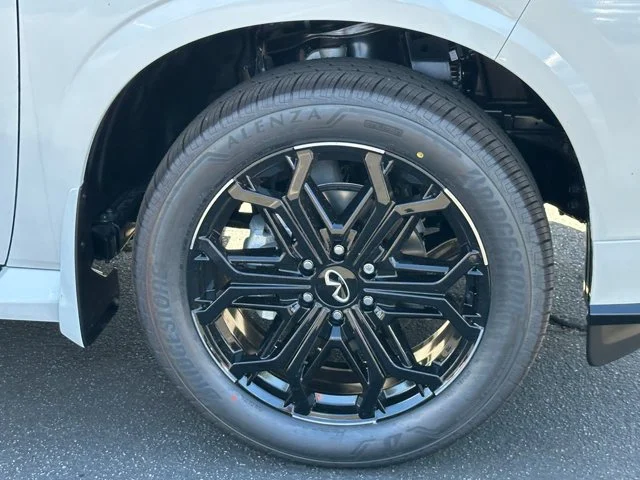 Nuevos INFINITI QX80 à Estados chez autogozo