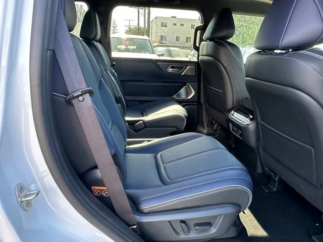 Nuevos INFINITI QX80 à Estados chez autogozo