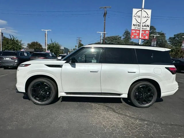 Nuevos INFINITI QX80 à Estados chez autogozo