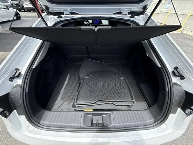 SEMINUEVOS TOYOTA Prius Plug-in Hybrid a Estados en autogozo