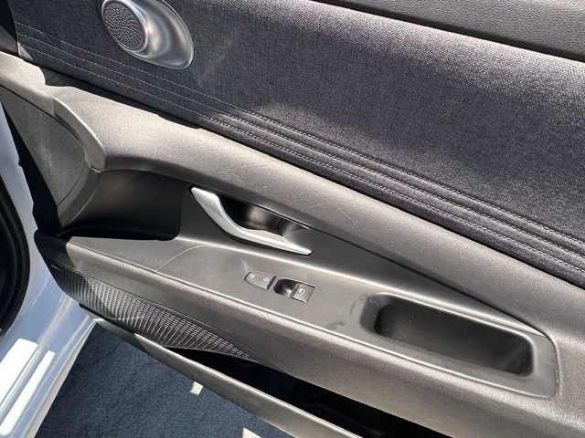 SEMINUEVOS HYUNDAI Elantra a Estados en autogozo