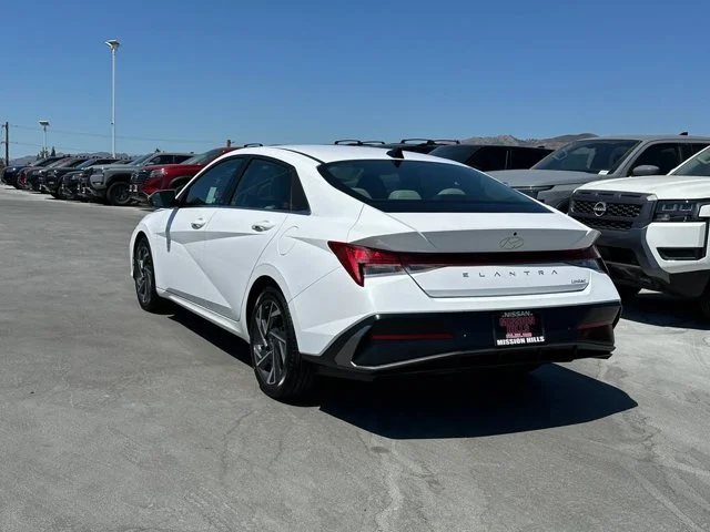 SEMINUEVOS HYUNDAI Elantra a Estados en autogozo