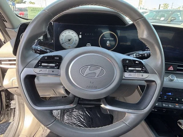 SEMINUEVOS HYUNDAI Elantra a Estados en autogozo