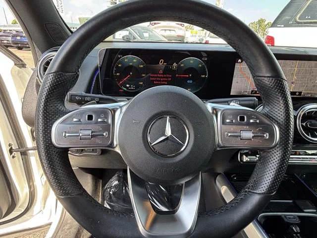 SEMINUEVOS MERCEDES-BENZ EQB a Estados en autogozo
